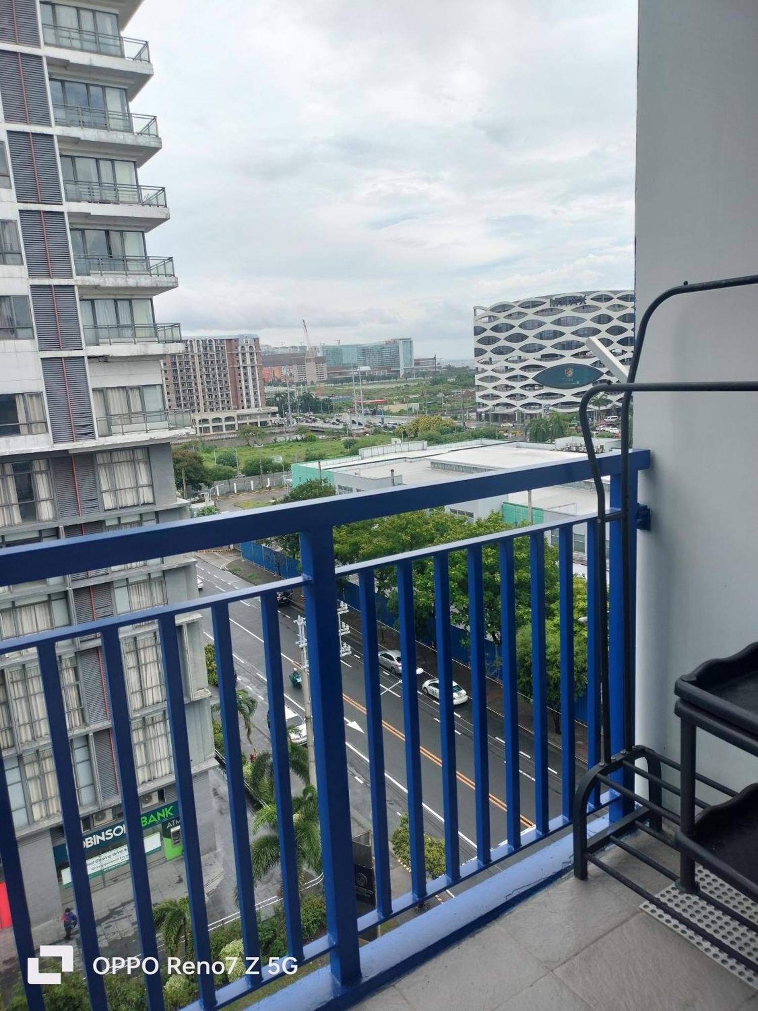 Glenda Place Aurum At Sea Residences Near Moa Pasay Exterior photo