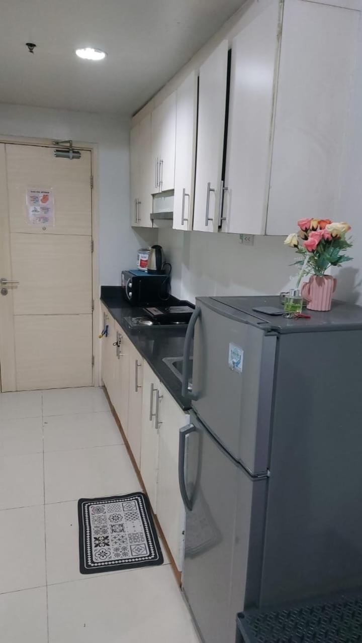 Glenda Place Aurum At Sea Residences Near Moa Pasay Exterior photo